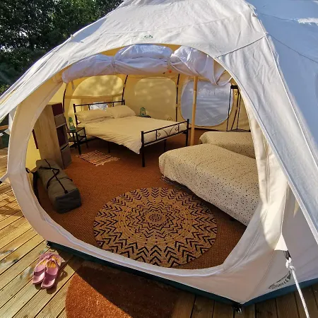 Glamping La Petite Lande Luksusowy namiot