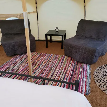 Glamping La Petite Lande Luxury tent